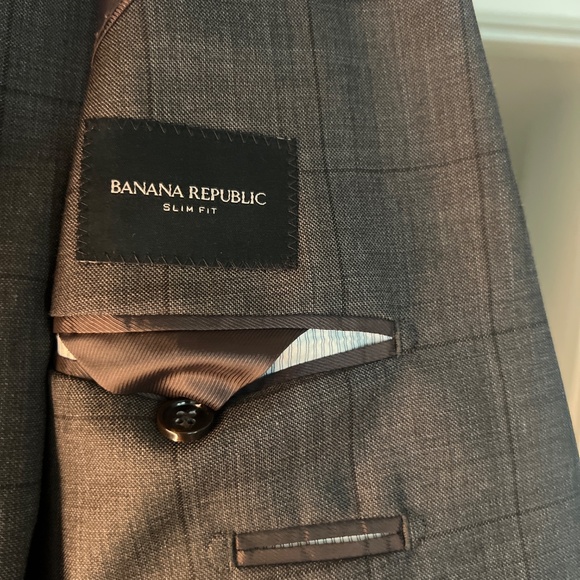 Banana Republic Marzotto super 100z suit - Picture 2 of 11